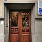 Apartment Designer 110m2 With King Size Beds&equipped Kitchen Krakau