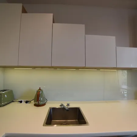 Lägenhet Designer 110m2 With King Size Beds & Equipped Kitchen *