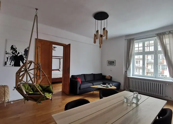 Designer 110m2 With King Size Beds & Equipped Kitchen Krakow