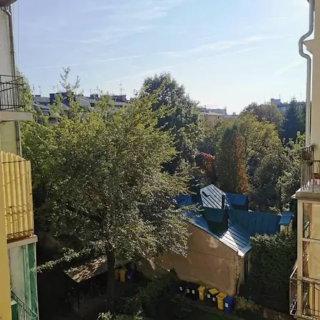 Designer 110m2 With King Size Beds & Equipped Kitchen